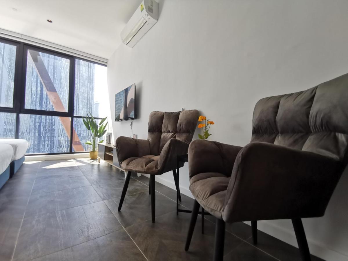 Scarletz Suites Klcc By De Harlequins Guesthouse 쿠알라룸푸르 외부 사진
