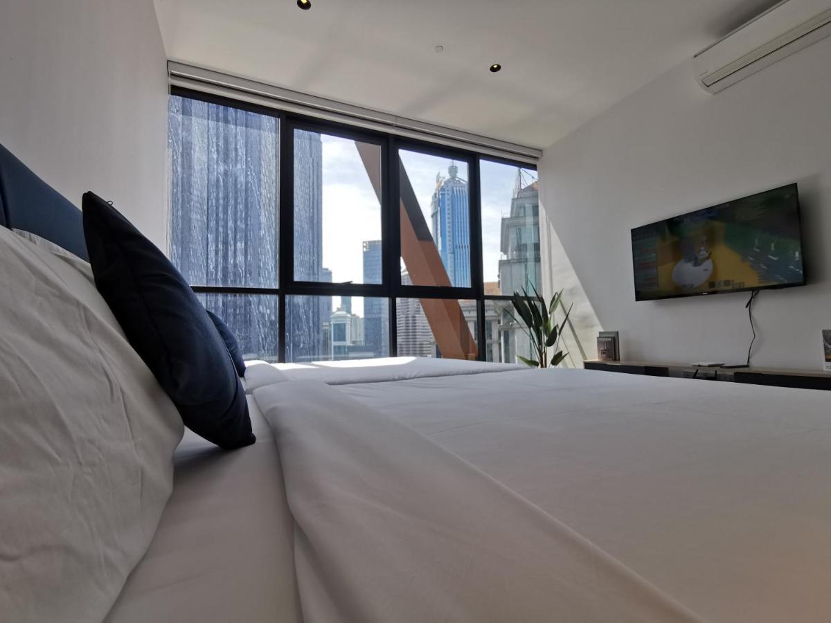Scarletz Suites Klcc By De Harlequins Guesthouse 쿠알라룸푸르 외부 사진