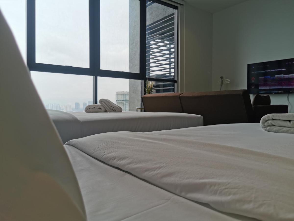 Scarletz Suites Klcc By De Harlequins Guesthouse 쿠알라룸푸르 외부 사진