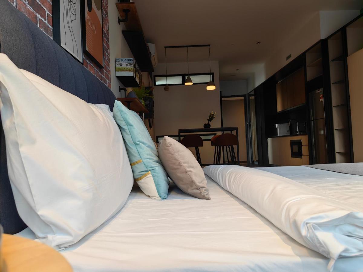 Scarletz Suites Klcc By De Harlequins Guesthouse 쿠알라룸푸르 외부 사진